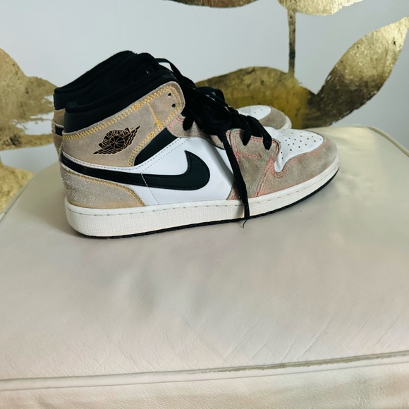 Nike Air Jordan 1 | SIZE 6 Kids